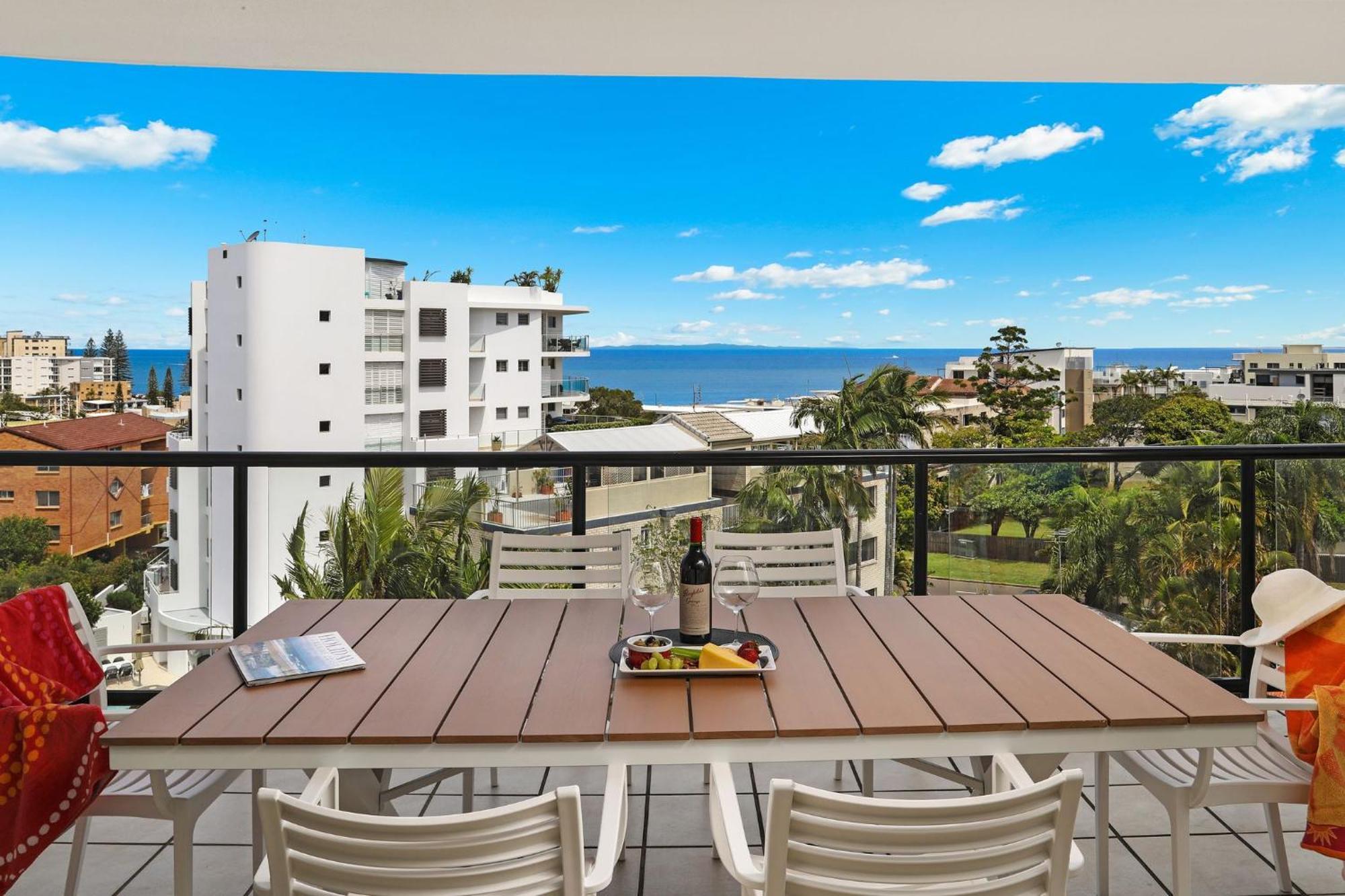 Mariners Resort Kings Beach Caloundra Exterior photo