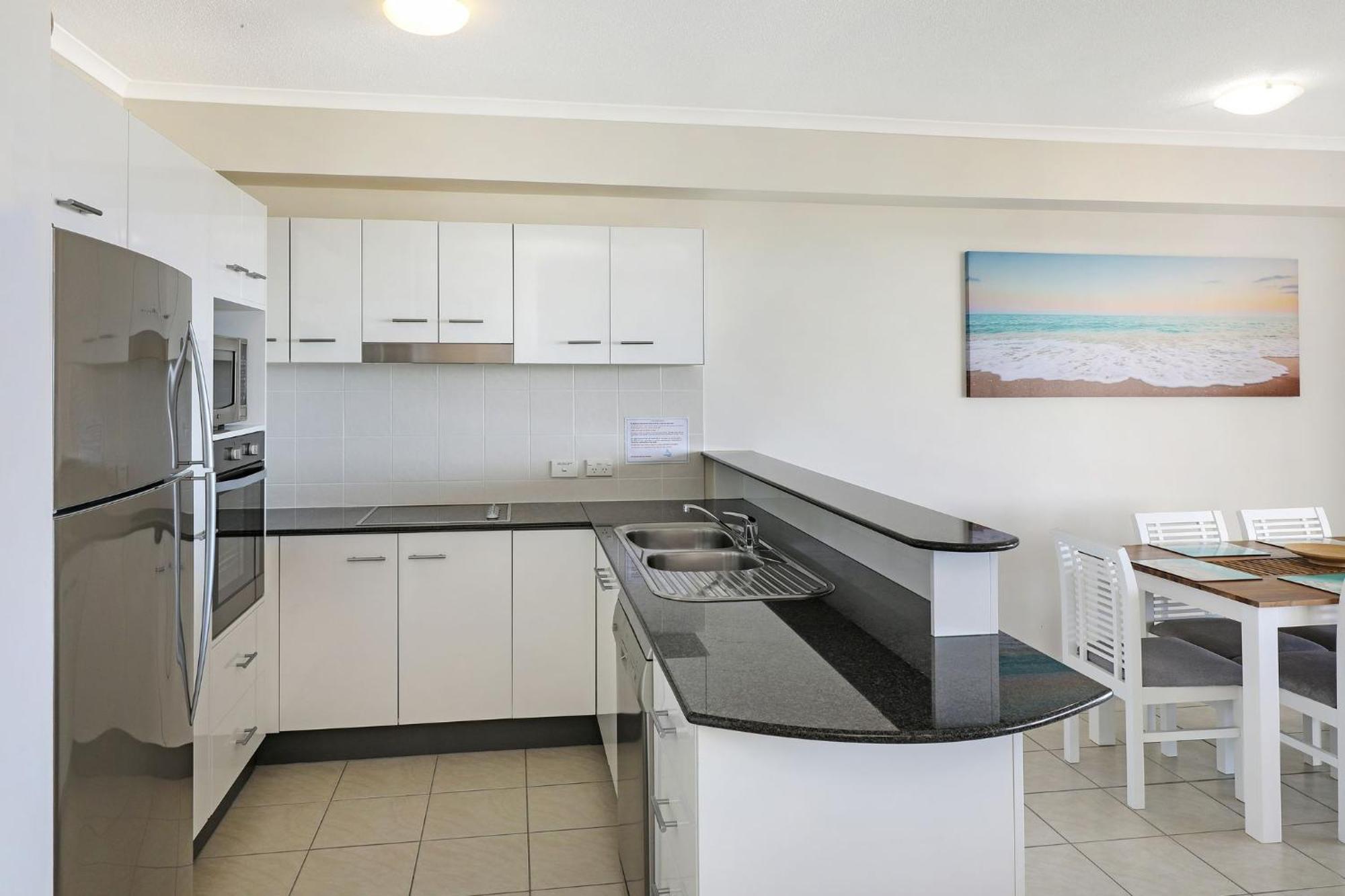 Mariners Resort Kings Beach Caloundra Exterior photo